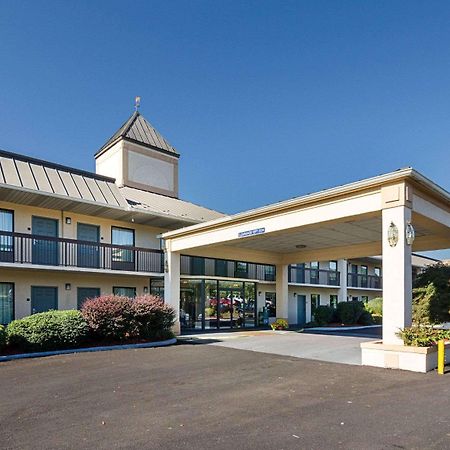 Quality Inn Troutville - Roanoke North Esterno foto