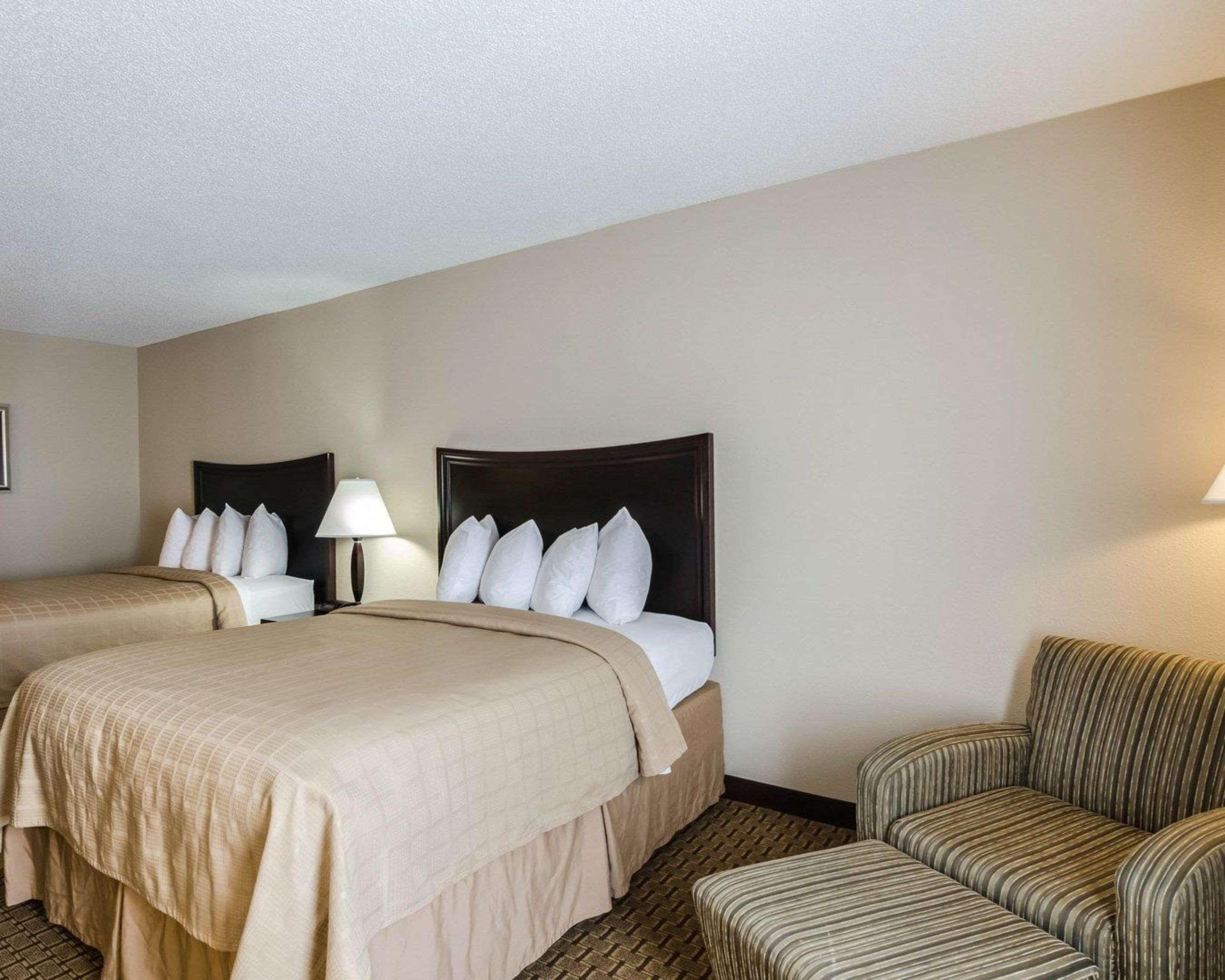 Quality Inn Troutville - Roanoke North Esterno foto