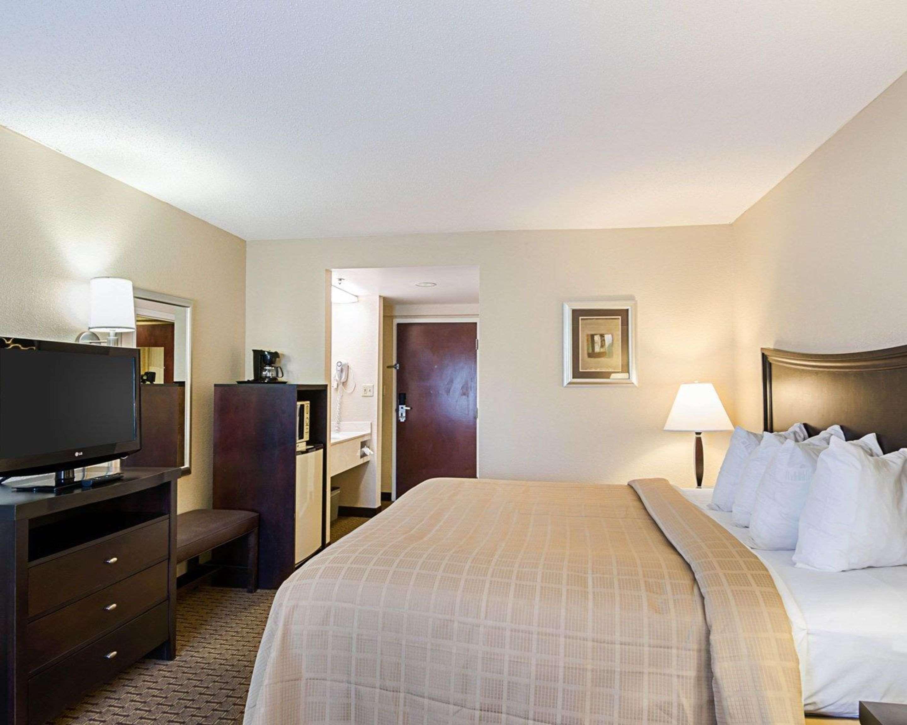 Quality Inn Troutville - Roanoke North Esterno foto