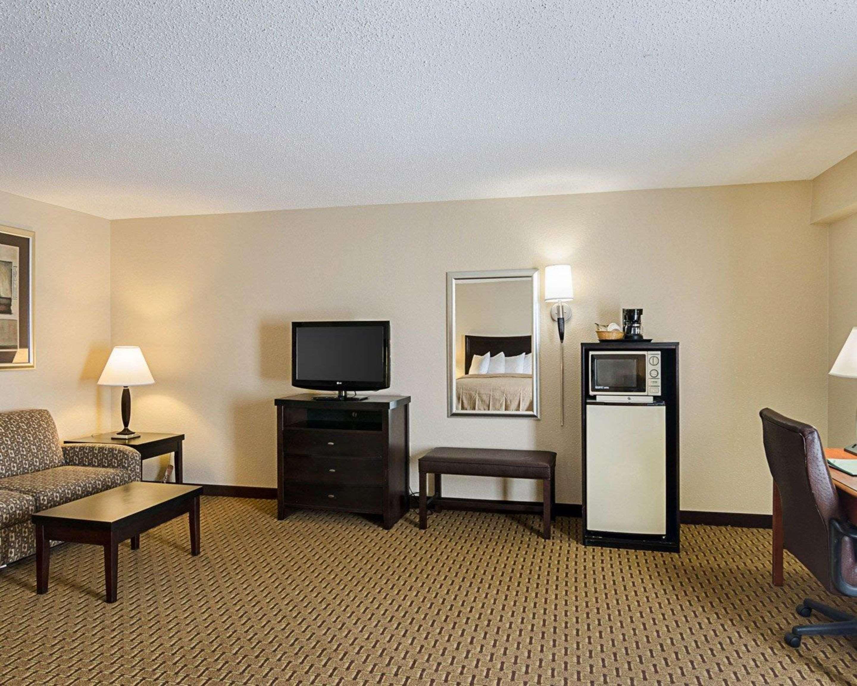 Quality Inn Troutville - Roanoke North Esterno foto