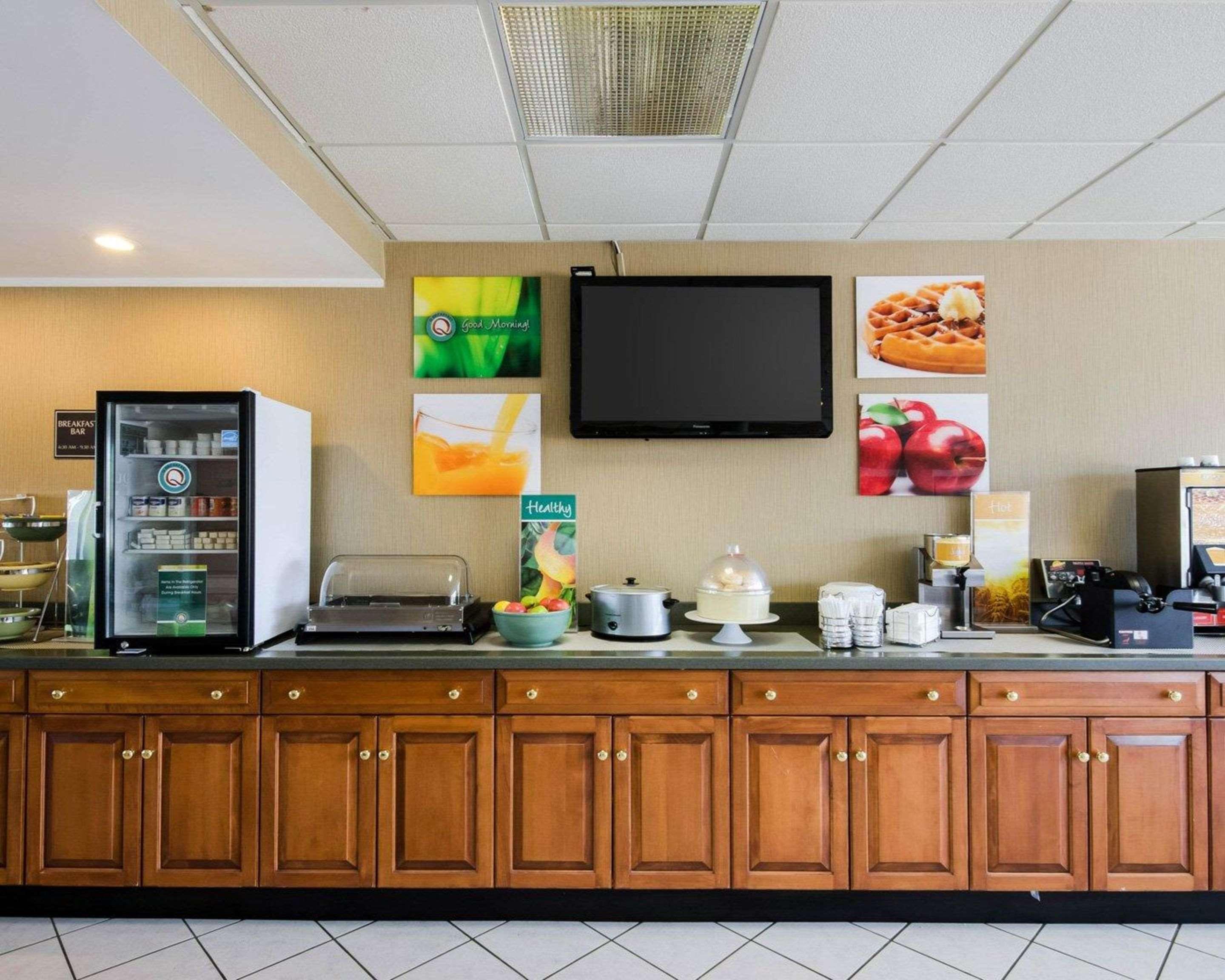 Quality Inn Troutville - Roanoke North Esterno foto