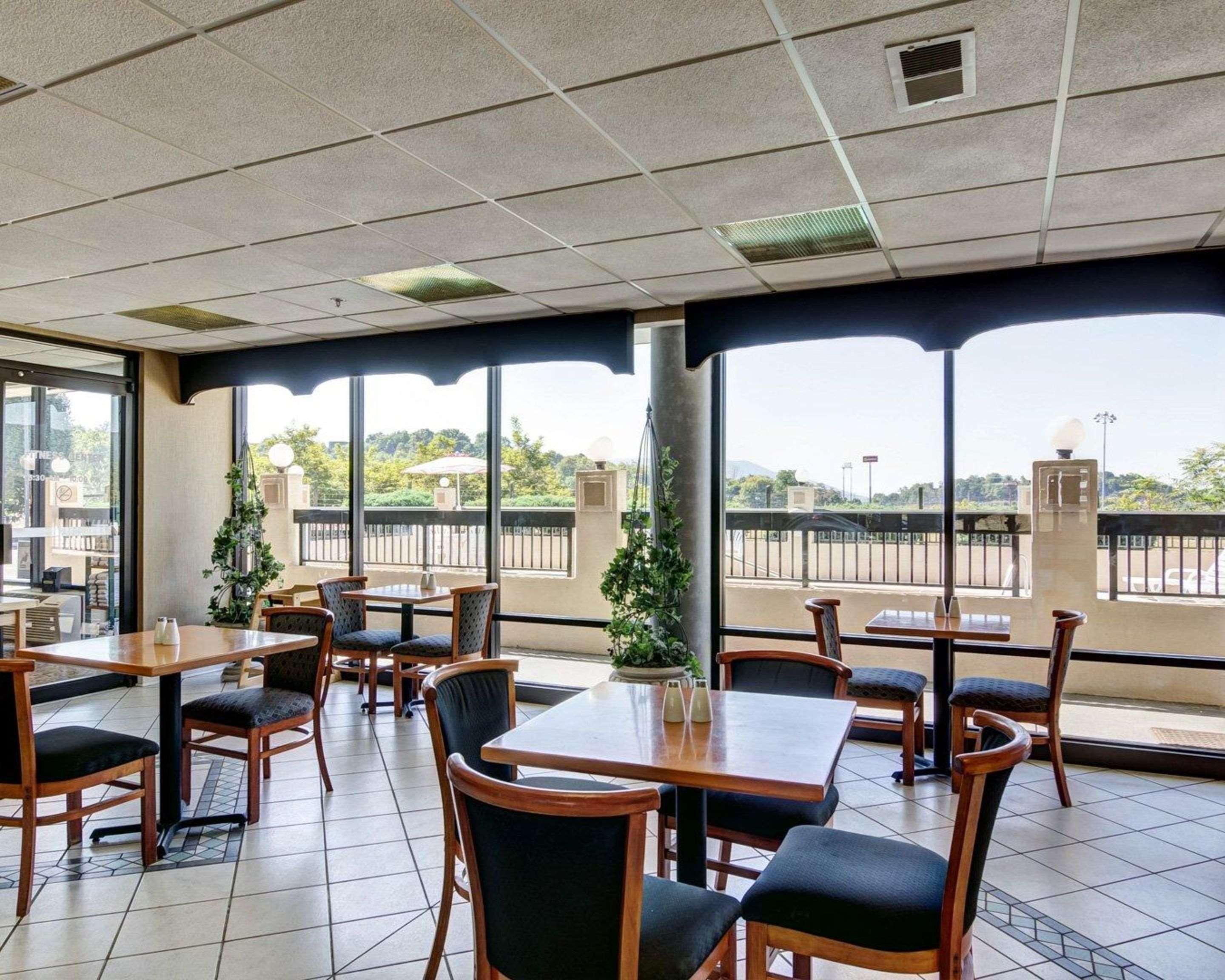 Quality Inn Troutville - Roanoke North Esterno foto