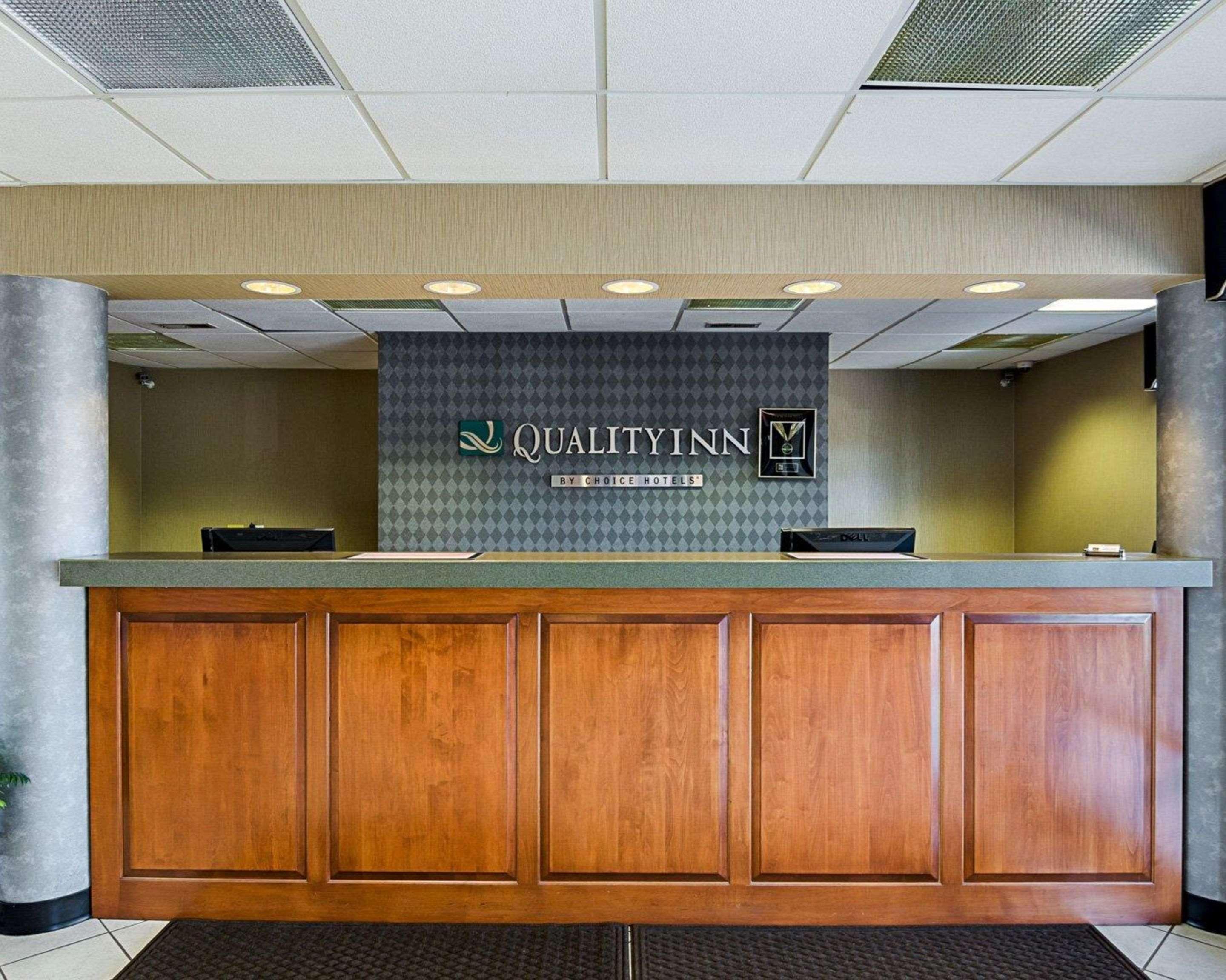 Quality Inn Troutville - Roanoke North Esterno foto
