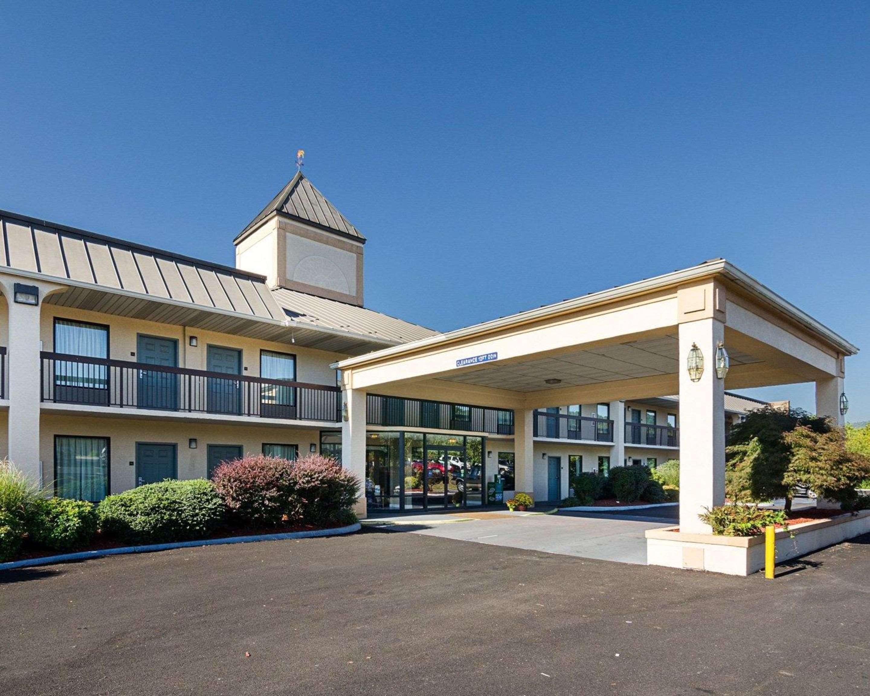 Quality Inn Troutville - Roanoke North Esterno foto