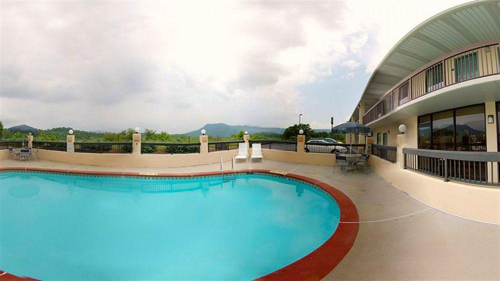 Quality Inn Troutville - Roanoke North Esterno foto