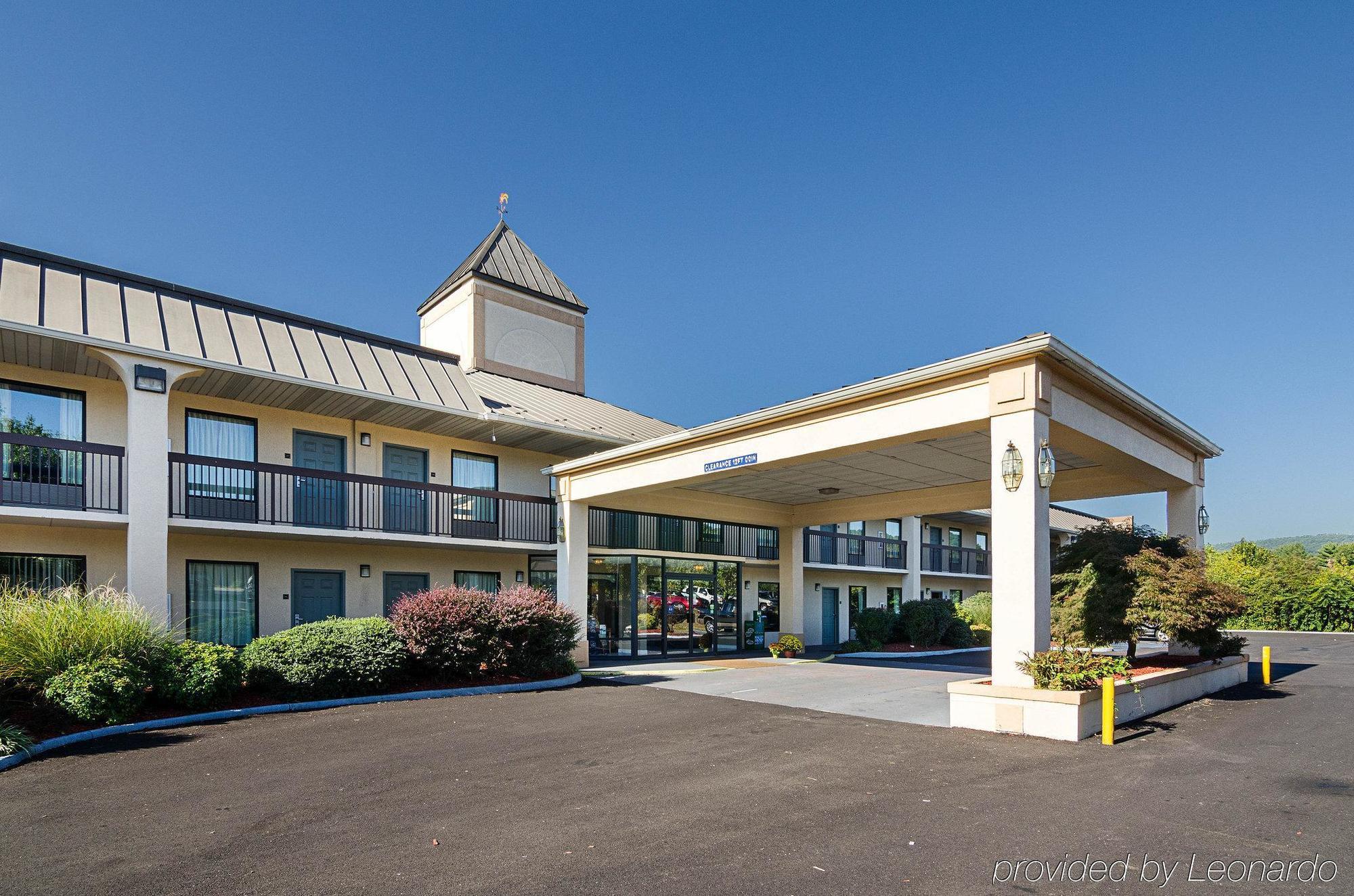 Quality Inn Troutville - Roanoke North Esterno foto