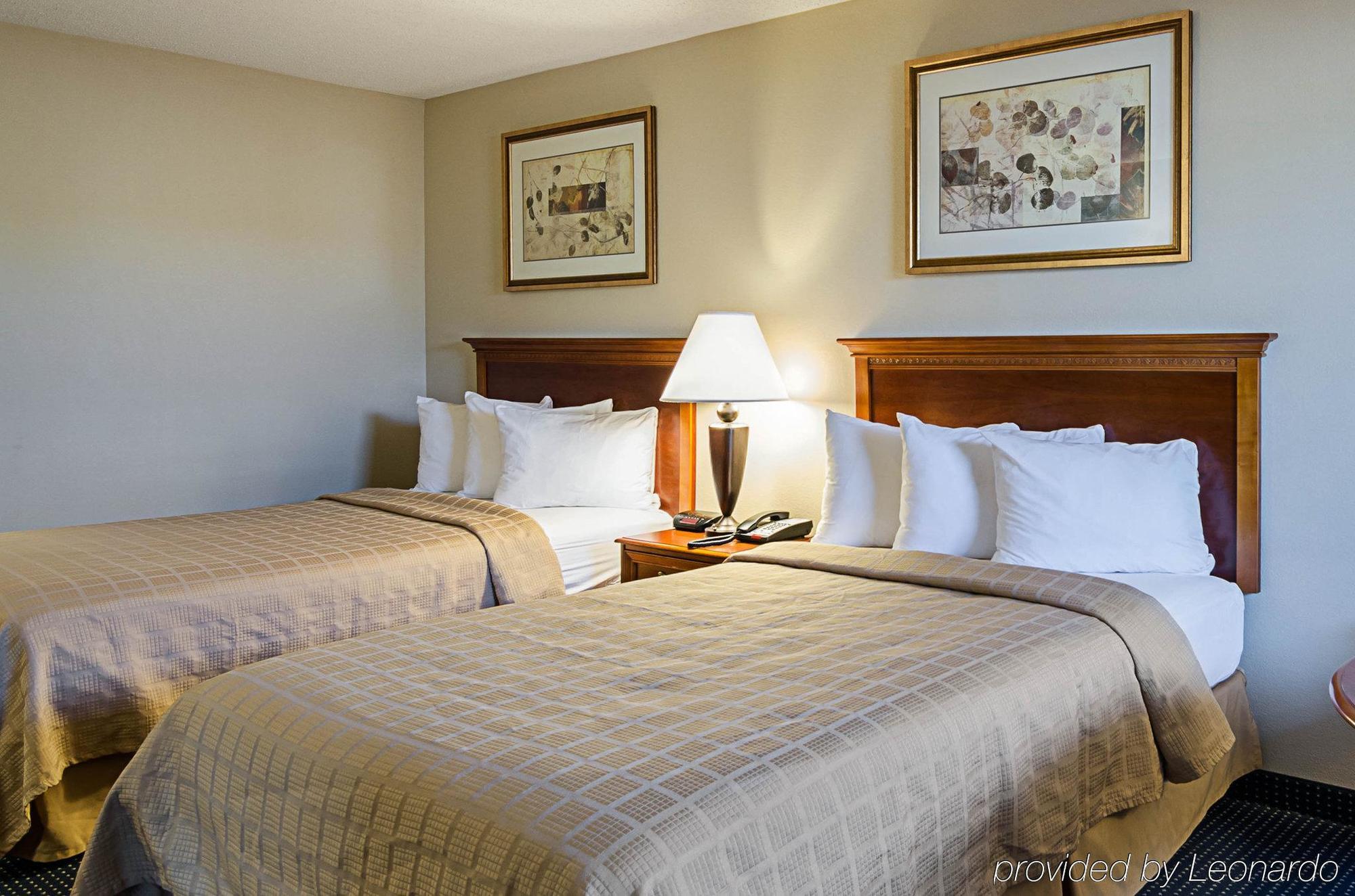 Quality Inn Troutville - Roanoke North Esterno foto