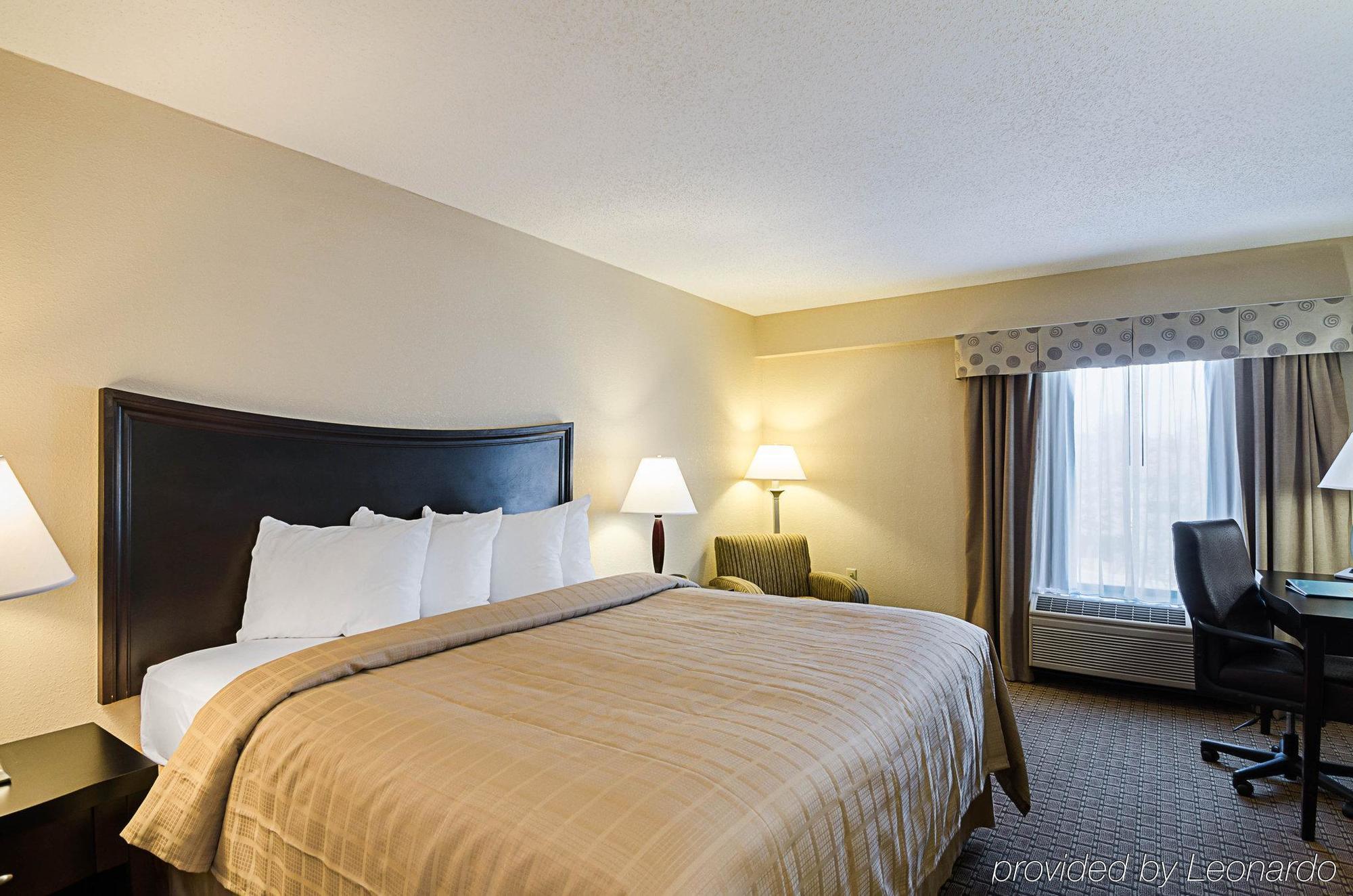 Quality Inn Troutville - Roanoke North Esterno foto