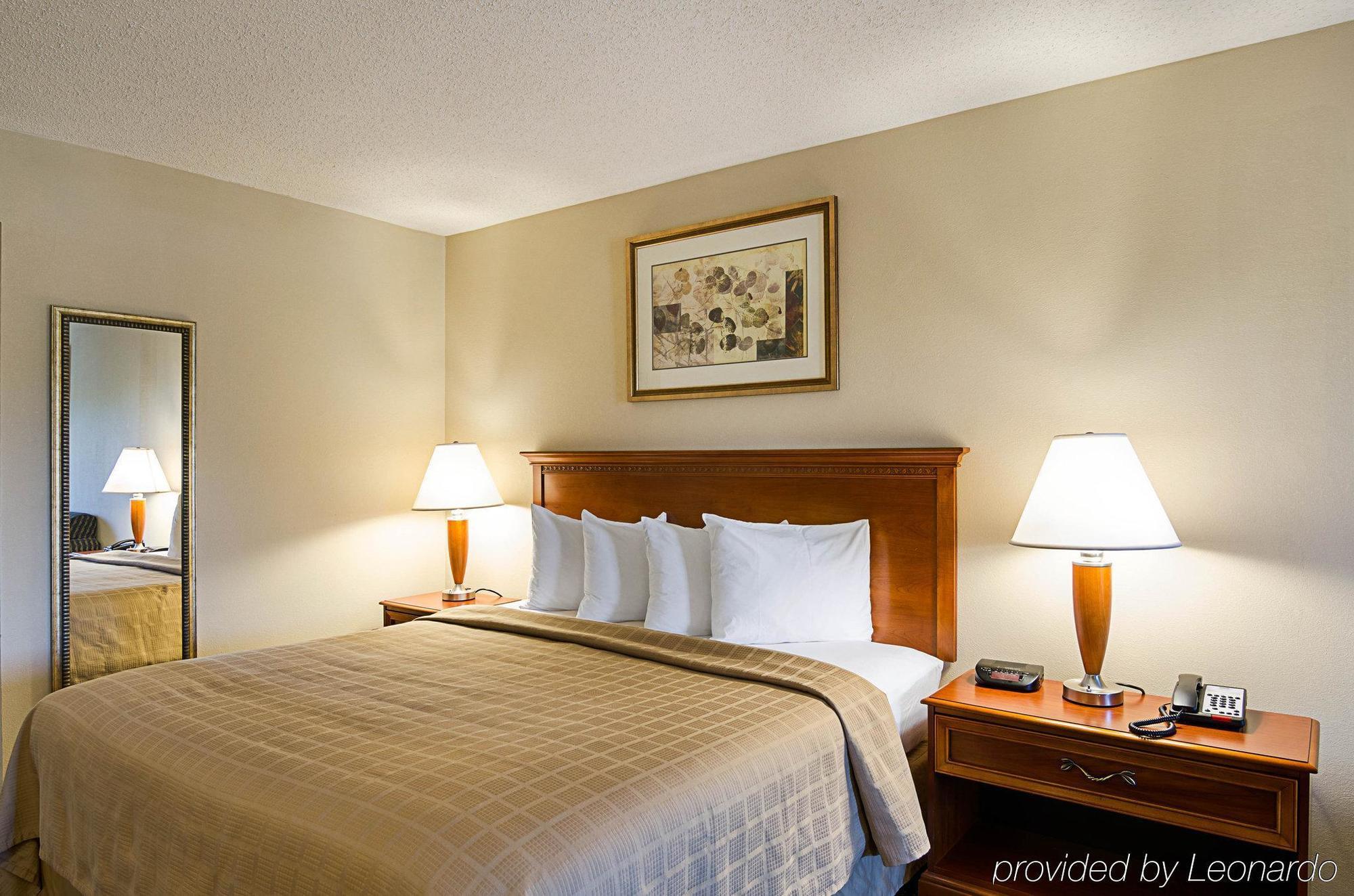 Quality Inn Troutville - Roanoke North Esterno foto