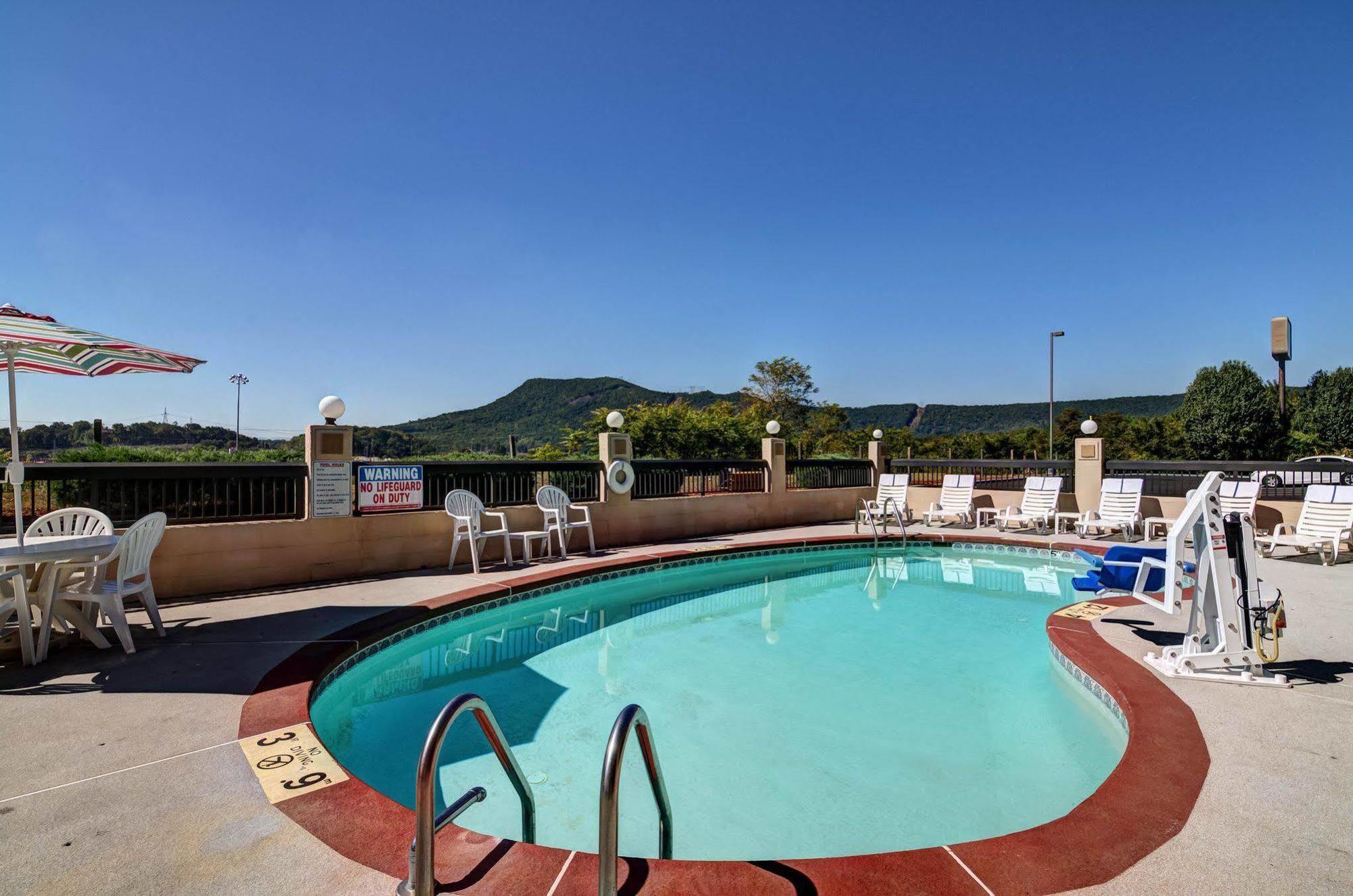 Quality Inn Troutville - Roanoke North Esterno foto